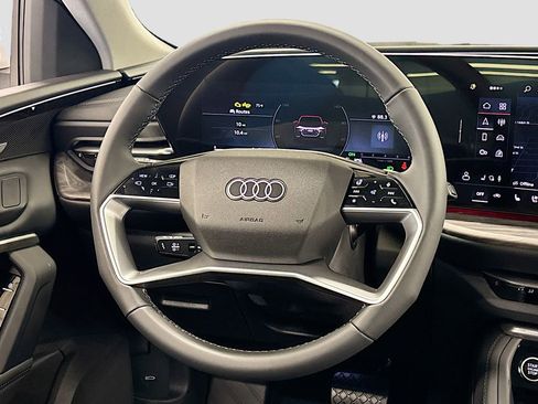 New 2025 Audi Q5 Premium Plus image 18
