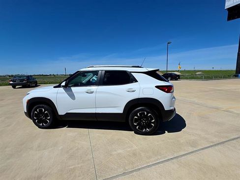 Used 2023 Chevrolet TrailBlazer LT w/ Convenience Package AWD/4WD image 5