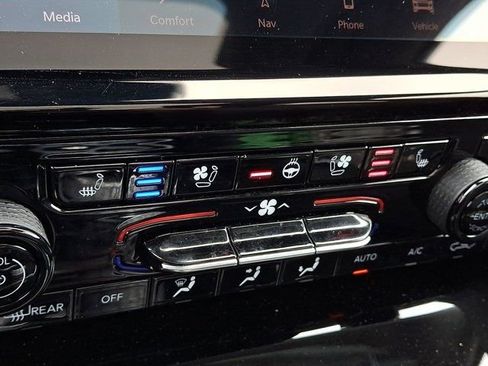 Certified 2022 Jeep Grand Cherokee Limited 4xe w/ Luxury Tech Group II image 30