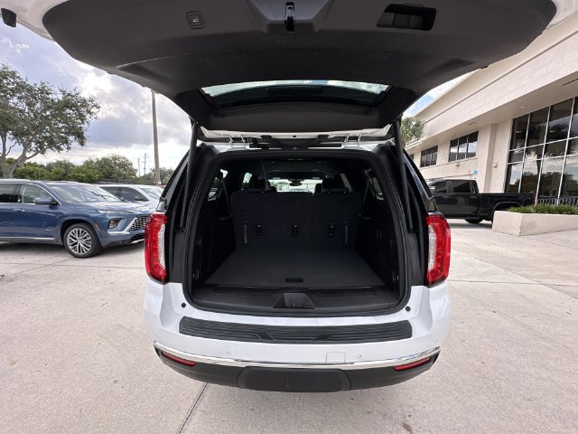 Certified 2024 GMC Yukon XL SLT RWD image 31