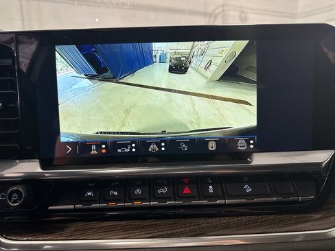 New 2026 Chevrolet Silverado 1500 LT Trail Boss w/ LT Trail Boss Premium Package AWD/4WD image 16