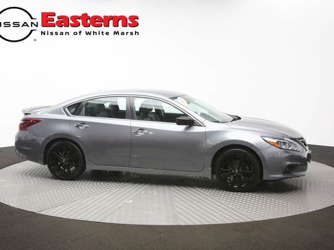 Used 2018 Nissan Altima 2.5 SR w/ SR Midnight Edition image 46