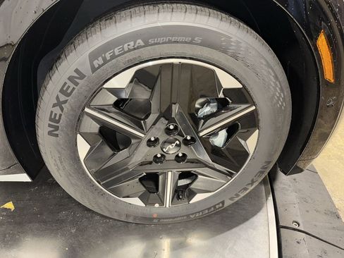 New 2025 Kia EV6 Wind image 14