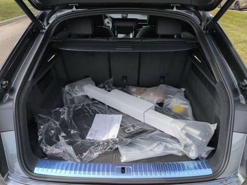 New 2025 Audi Q8 Premium Plus image 36