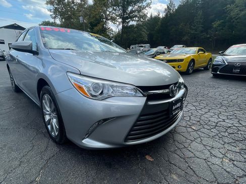 Used 2015 Toyota Camry XLE image 13