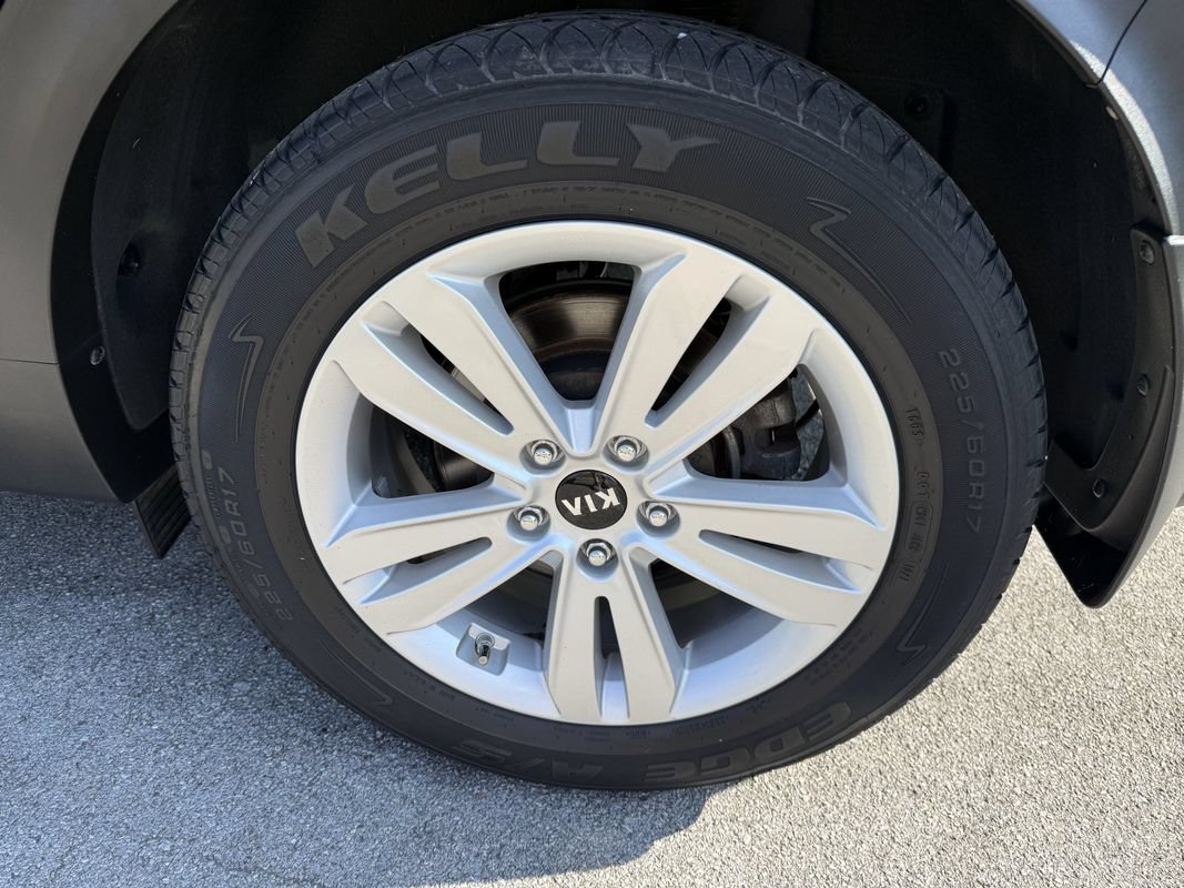 Used 2017 Kia Sportage LX FWD image 12