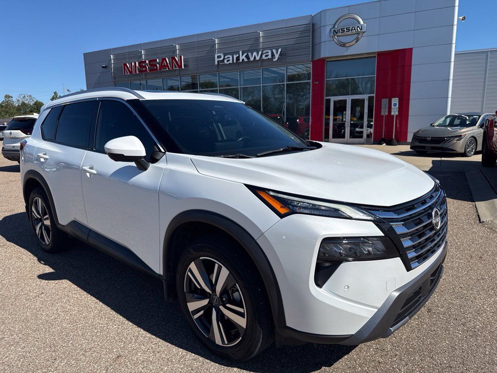 Used 2024 Nissan Rogue SL w/ SL Premium Package AWD/4WD image 1