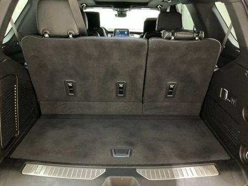 Used 2023 Chevrolet Tahoe Premier w/ Advanced Technology Package AWD/4WD image 17