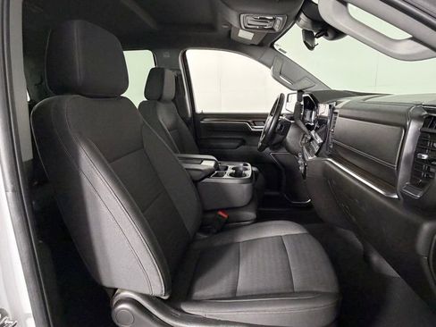 Used 2025 Chevrolet Silverado 1500 LT image 31