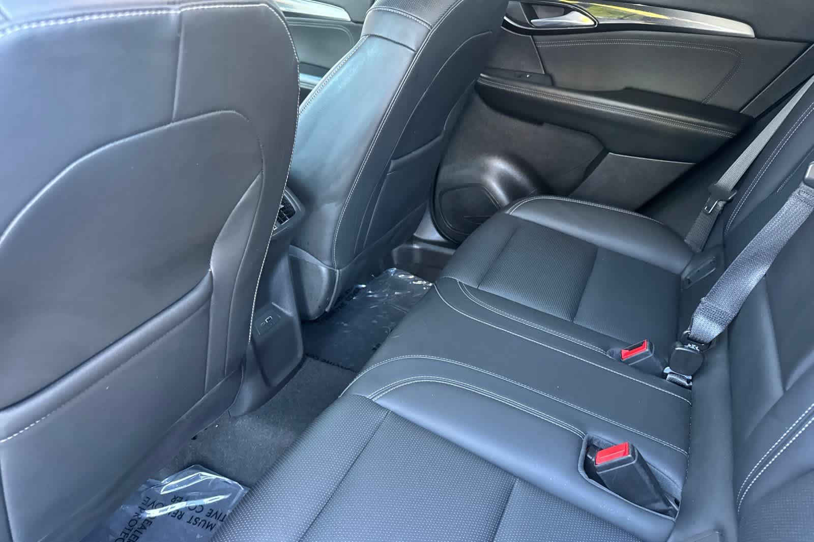 Used 2024 Buick Envision Preferred AWD/4WD image 4