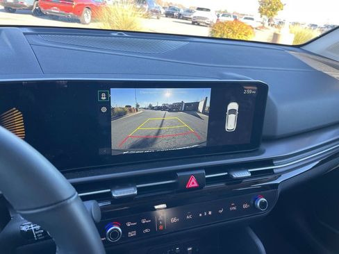 New 2026 Kia Sportage EX w/ EX Panorama Roof Package image 17