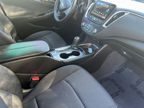 Used 2016 Chevrolet Malibu LT image 20