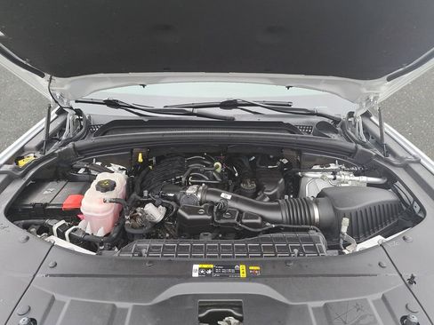 Used 2023 Jeep Grand Cherokee L Limited image 32