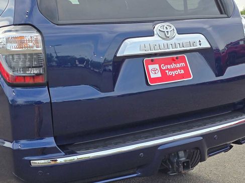 Used 2021 Toyota 4Runner Limited AWD/4WD image 17
