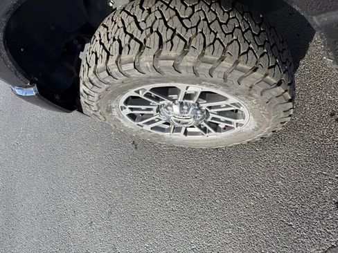 Used 2023 Ford F250 Limited w/ FX4 Off-Road Package image 10