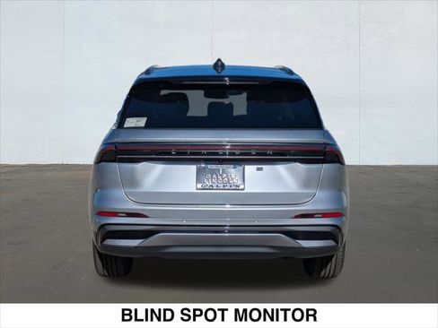 New 2026 Lincoln Nautilus Reserve w/ Jet Appearance Package image 5