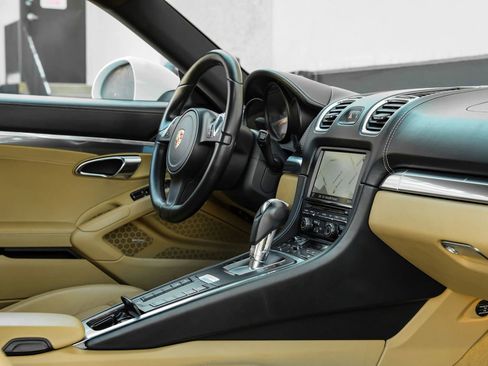 Used 2014 Porsche Cayman S image 25