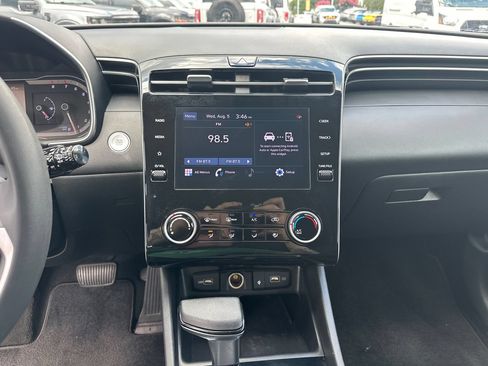 Used 2023 Hyundai Tucson SEL FWD image 30