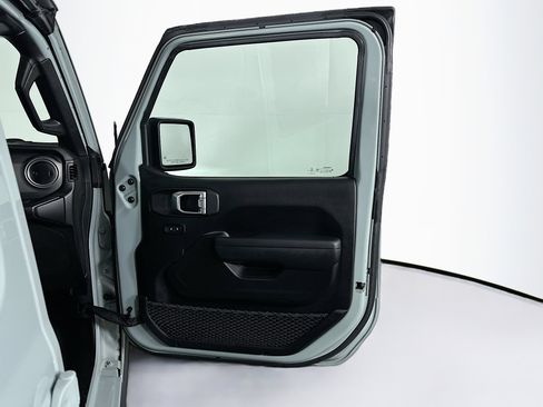 Used 2023 Jeep Wrangler Unlimited Rubicon 4xe w/ Cold Weather Group image 31