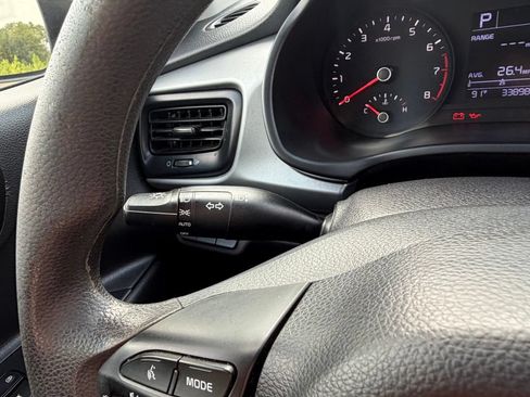 Used 2023 Kia Rio LX FWD image 42