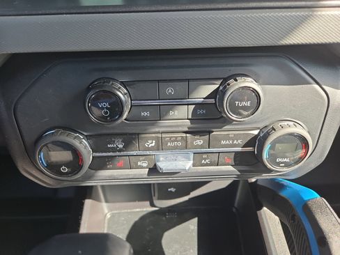 Used 2024 Ford Bronco Black Diamond w/ Sasquatch Package image 20