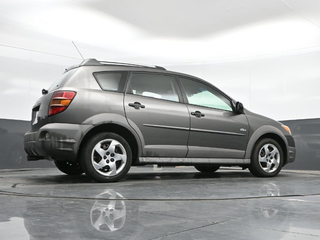 Used 2008 Pontiac Vibe FWD image 35