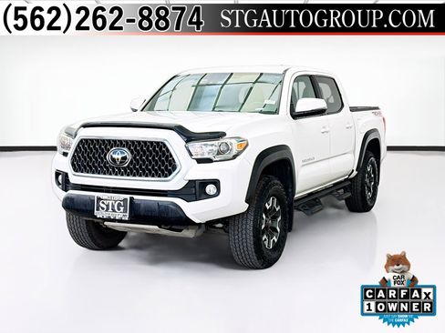 Used 2018 Toyota Tacoma TRD Off-Road w/ Technology Package image 1
