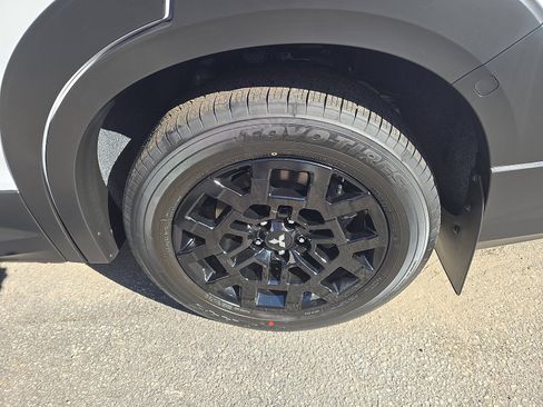 New 2025 Mitsubishi Outlander Trail Edition image 28