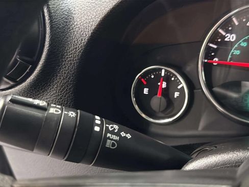 Used 2017 Jeep Wrangler Sport AWD/4WD image 19