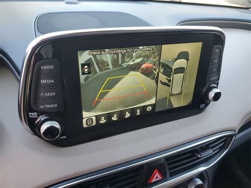 Used 2020 Hyundai Santa Fe Limited image 29