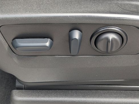 Used 2022 Chevrolet Silverado 2500 LTZ w/ LTZ Convenience Package image 22