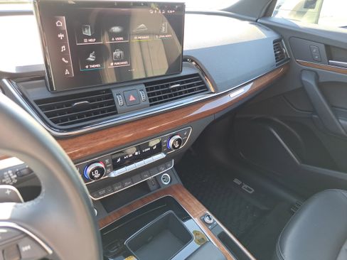 Used 2023 Audi Q5 2.0T Premium image 19