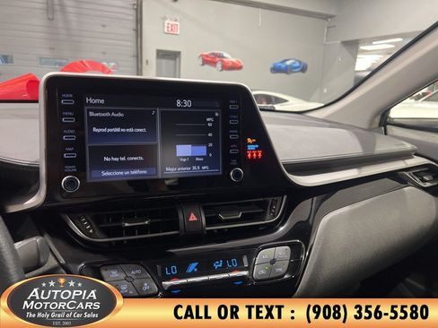 Used 2022 Toyota C-HR XLE FWD image 26
