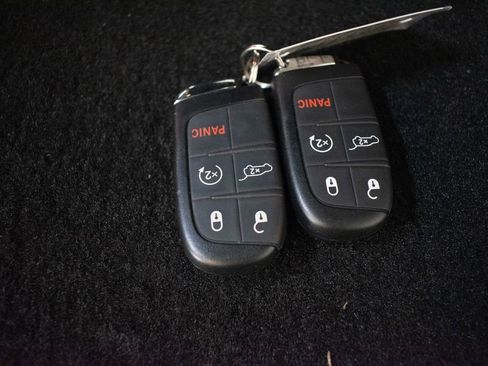 Used 2024 Jeep Compass Latitude w/ Convenience Group image 26