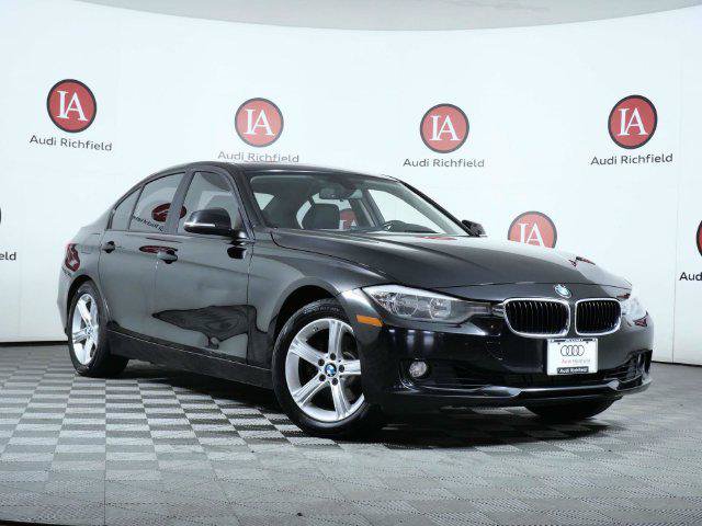 Used 2013 BMW 328i xDrive Sedan AWD/4WD image 1
