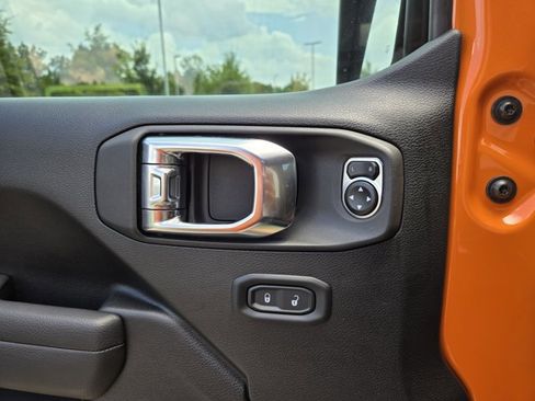 New 2025 Jeep Gladiator Rubicon image 21