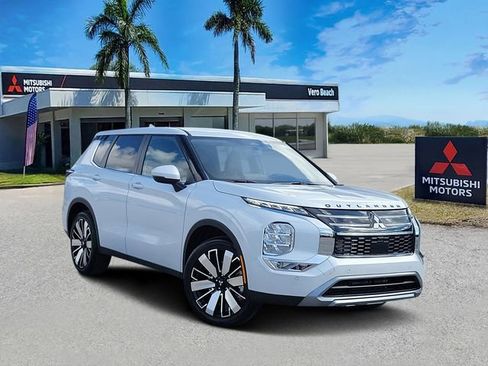 New 2026 Mitsubishi Outlander SE FWD image 1