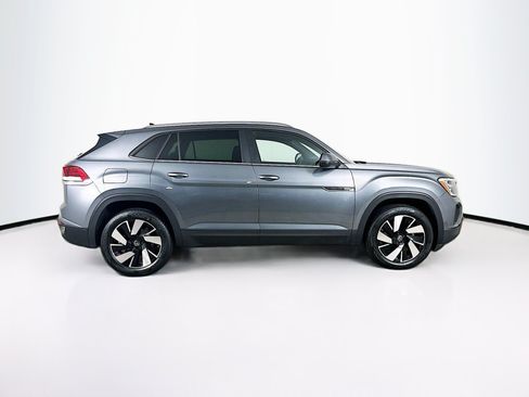 Used 2025 Volkswagen Atlas Cross Sport SE FWD image 10