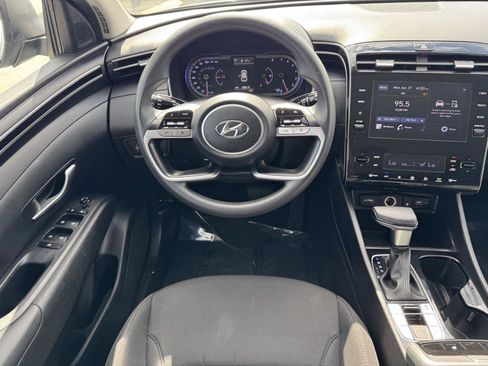 Used 2024 Hyundai Tucson SEL FWD image 13