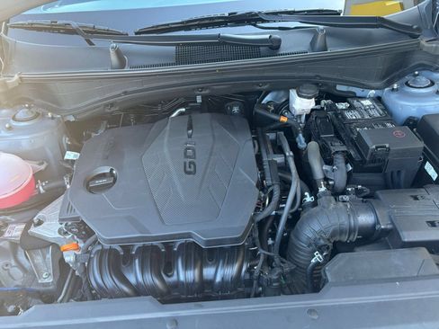 Used 2025 Kia Sportage LX FWD image 31