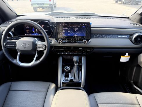 New 2025 Chevrolet Colorado ZR2 w/ Off-Road Front Bumper Package image 19