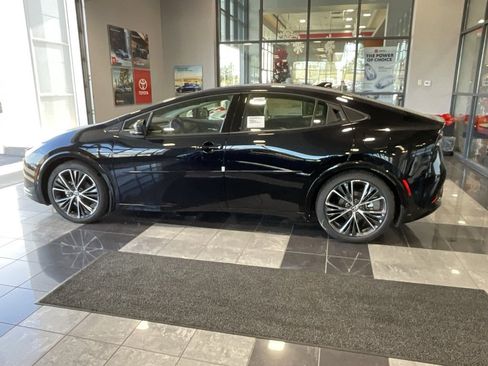 New 2026 Toyota Prius XLE image 4