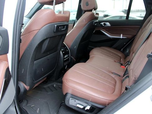 Used 2020 BMW X5 xDrive40i w/ Premium Package image 27