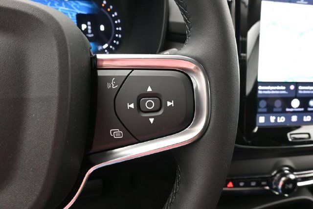 New 2026 Volvo XC40 B5 Plus w/ Climate Package AWD/4WD image 25
