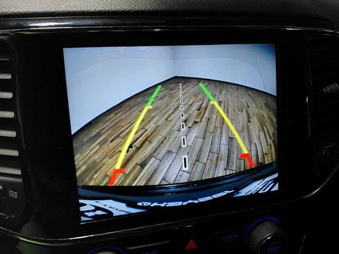 Used 2020 Jeep Grand Cherokee Altitude AWD/4WD image 6