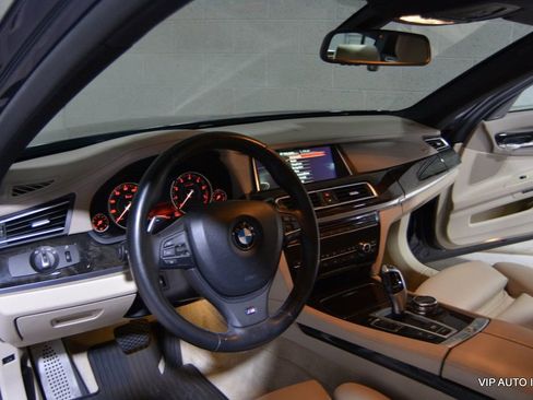 Used 2014 BMW 750Li xDrive image 11