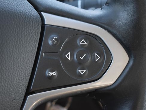 Used 2022 Chevrolet Colorado LT image 8