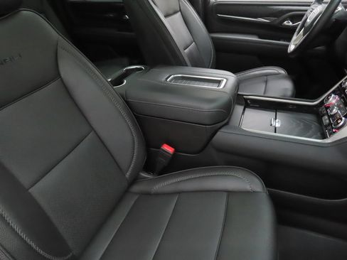 Used 2023 GMC Yukon XL Denali w/ LPO, Floor Liner Package AWD/4WD image 25