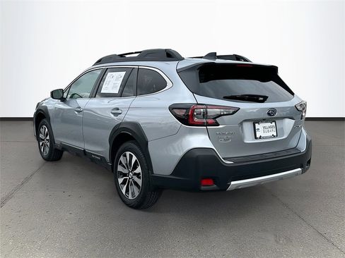Certified 2025 Subaru Outback Limited w/ Popular Package #2 image 5