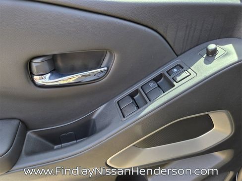 New 2025 Nissan Frontier SV w/ SV Convenience Package image 9